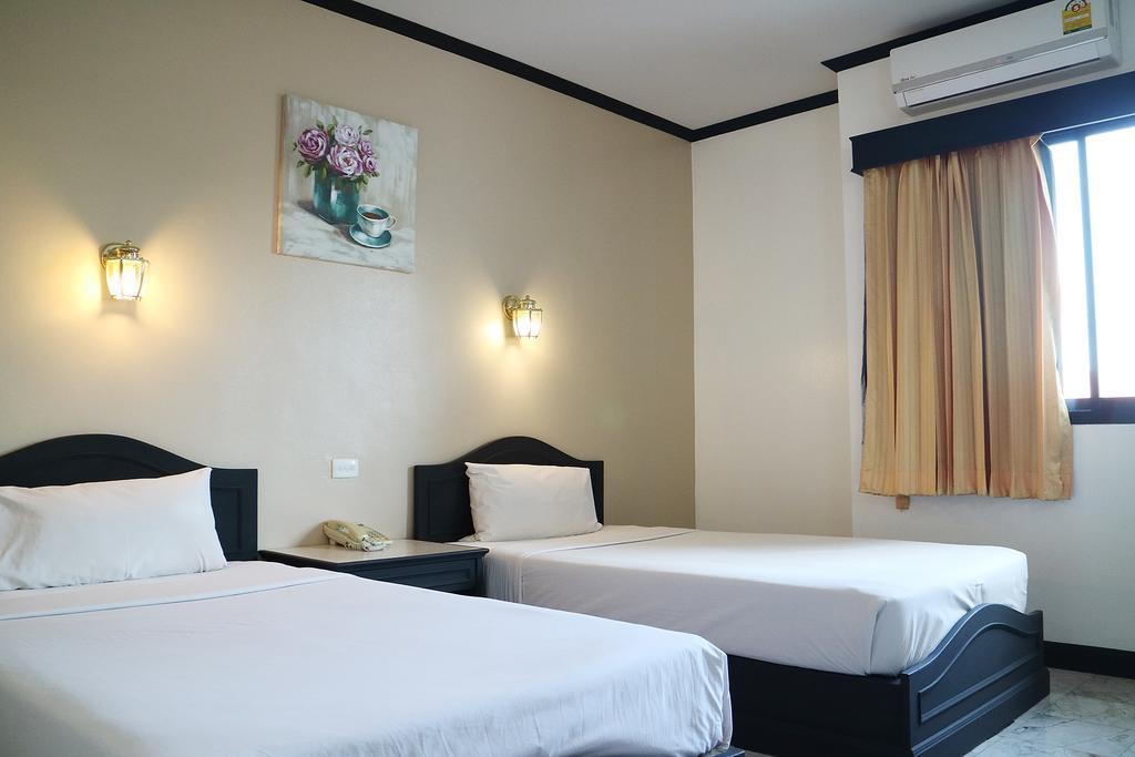 Ava Hotel Phitsanulok Exterior foto