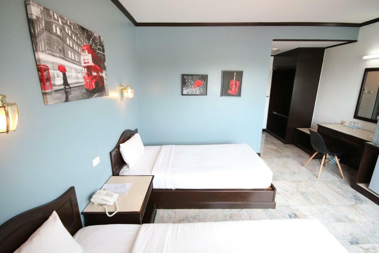 Ava Hotel Phitsanulok Exterior foto